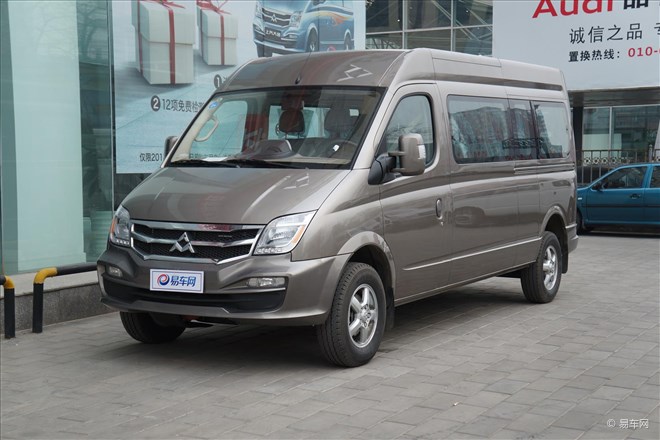 上汽大通MAXUS V80現(xiàn)車(chē)充足歡迎試駕