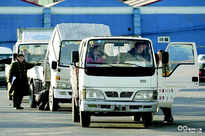 淘汰黃標車 